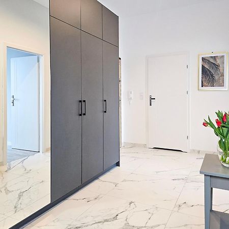 Visit Baltic - Platan Tower Grey Lejlighed Świnoujście  Eksteriør billede