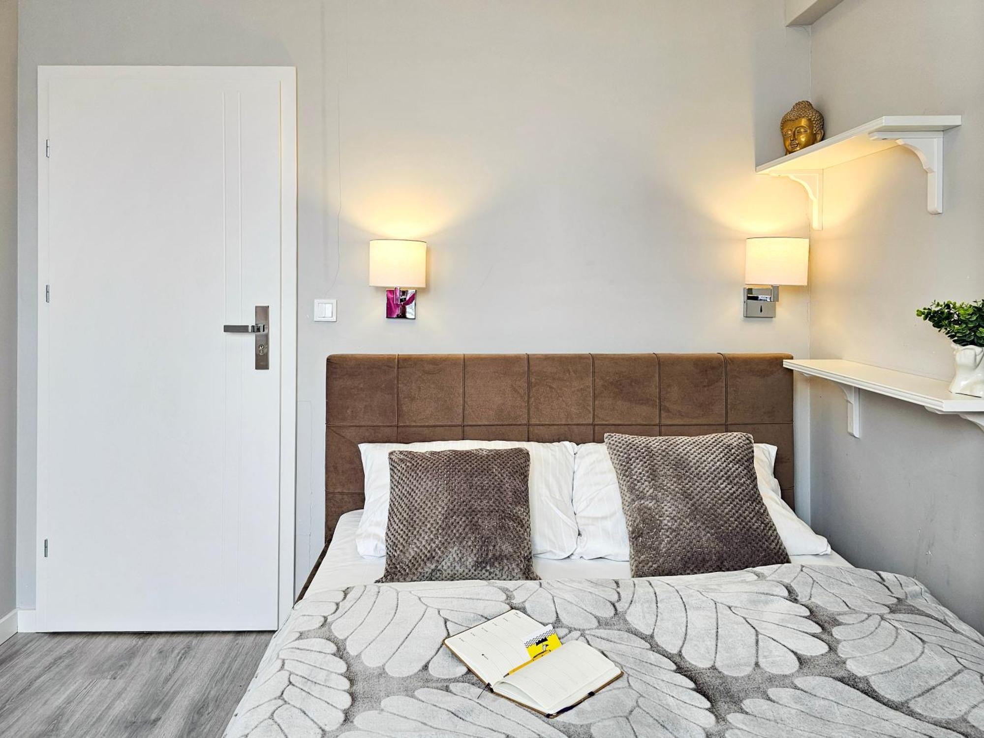 Visit Baltic - Platan Tower Grey Lejlighed Świnoujście  Eksteriør billede